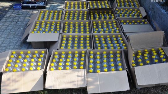 Policja zlikwidowała nielegalną rozlewnię spirytusu