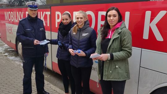 Policjanci oddali 15 litrów krwi