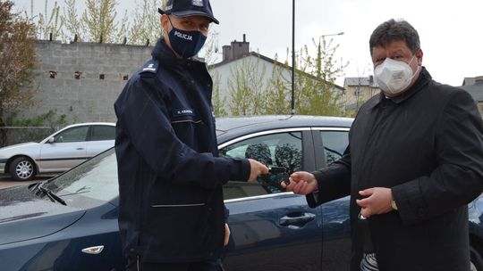 Policjanci ze Skaryszewa otrzymali nowy radiowóz