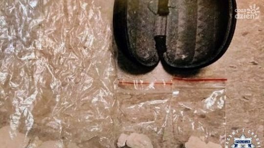 Policjant po służbie zatrzymał kierowcę. W aucie były narkotyki
