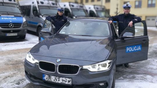 Policyjne BMW rozbite!
