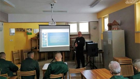 Pomoc w znalezieniu pracy dla osadzonych