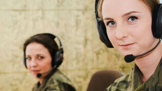 Pomoc zamówisz przez telefon lub internet