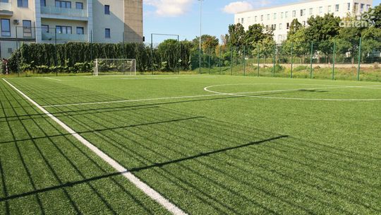 Ponad 2 miliony złotych. Dobiega końca modernizacja przyszkolnych orlików