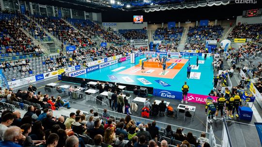 Ponad 28 tysięcy kibiców na meczach Enei Czarnych Radom w sezonie 2023/24 PlusLigi Ponad 28 tysięcy kibiców na meczach Enei Czarnych Radom w sezonie 2023/24 PlusLigi