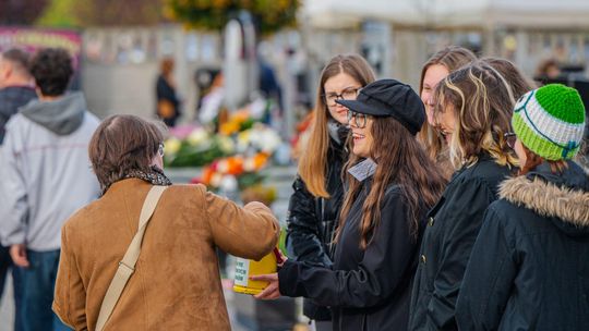 Ponad 28 tysięcy złotych zebrano podczas kwesty na cmentarzu przy Limanowskiego