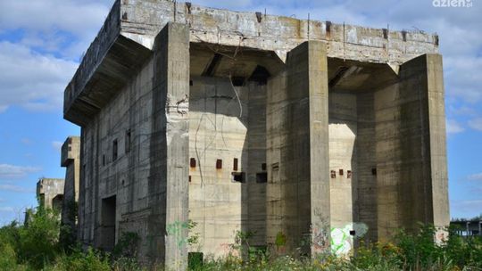 Ponura historia cementowni "Wierzbica"