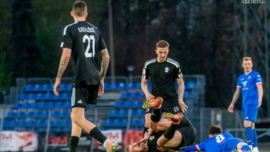 Porażka Pilicy Białobrzegi z liderem i remis Broni Radom z beniaminkiem z Łodzi