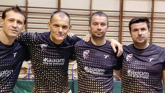 Porażka tenisistów stołowych Broni