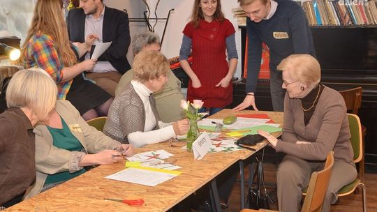 Porozmawiali o mieście w kawiarni