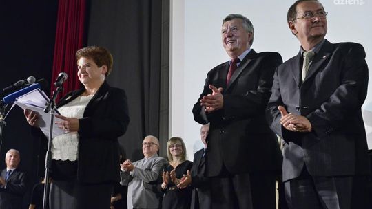 Posłanka Wróbel i jej "Drużyna Pierścienia"