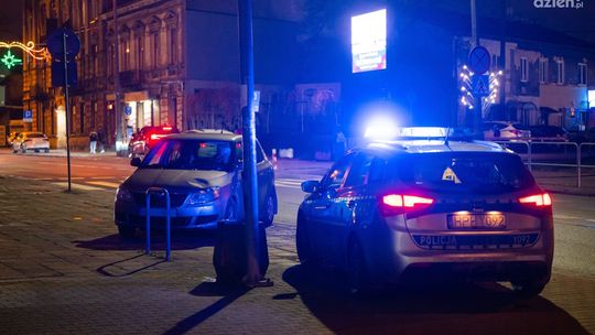 Potrącenie na pasach. 18-latka trafiła do szpitala