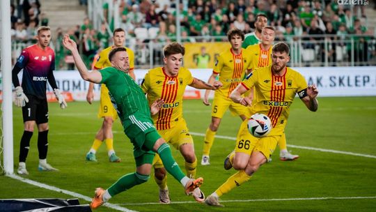 Poważna kontuzja stopera Radomiaka Radom. Kilka miesięcy przerwy.