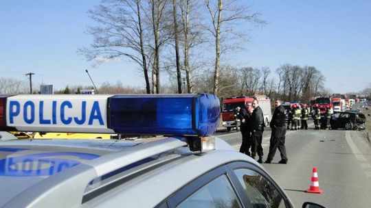 Poważny wypadek w Wolanowie. Są ranni! (AKTUALIZACJA)