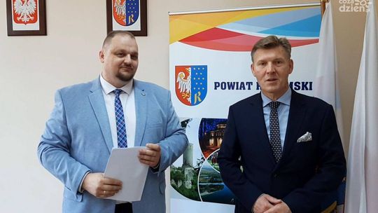 Powiatowy Urząd Pracy uporał się z wnioskami