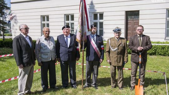 Powstaje pomnik żołnierzy AK 