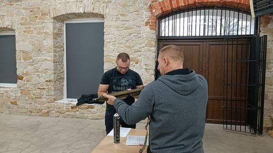 Powstała strzelnica przy szkole w Szydłowcu