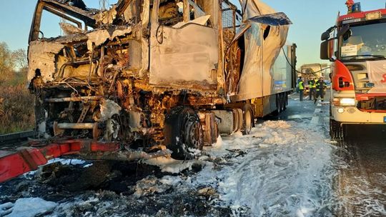 Pożar ciężarówki na S7 