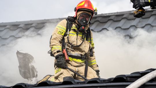 Pożar domu. Z ogniem walczyło 6 zastępów straży!