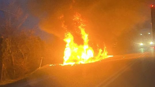 Pożar samochodu w Pniewach