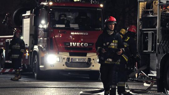 Pożar w mieszkaniu. Lokator trafił do szpitala