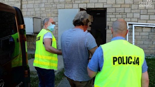 Pozorowali kolizje i wyłudzali odszkodowania 