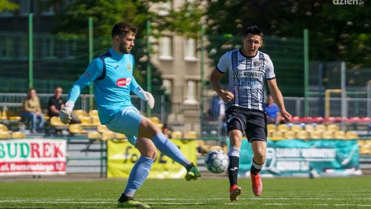 Pozostało sześć kolejek. Na co stać Oskara Przysucha, Zamłynie Radom i Energię Kozienice?