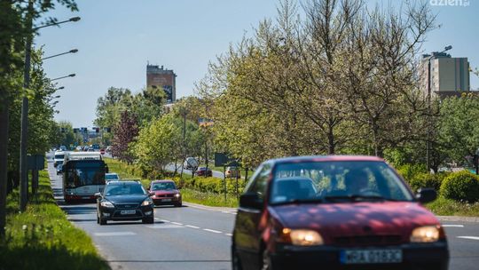 Pożyczył samochód. Musi zapłacić 8 tys. zł