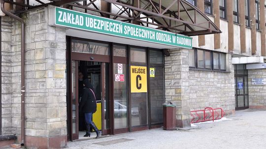 Praca cudzoziemców w Polsce: wzrost w kraju, spadek w regionie