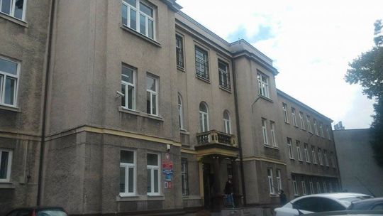 Pracowała w dwóch szkołach jednocześnie?