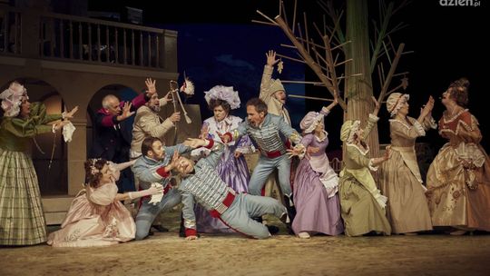 Pracowity sezon w teatrze