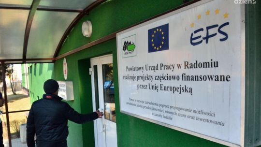 Pracownicy "Łączników" w urzędzie pracy