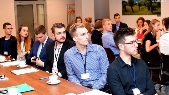 Praktyki u marszałka rozpoczęte