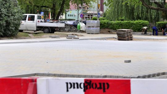 Prawie gotowy parking przy podstawówce przy ul. Miłej