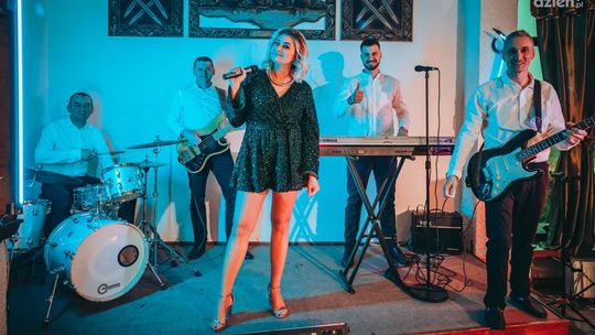 Premiera od Jagody i Brylanta. To utwór "Selavi" 