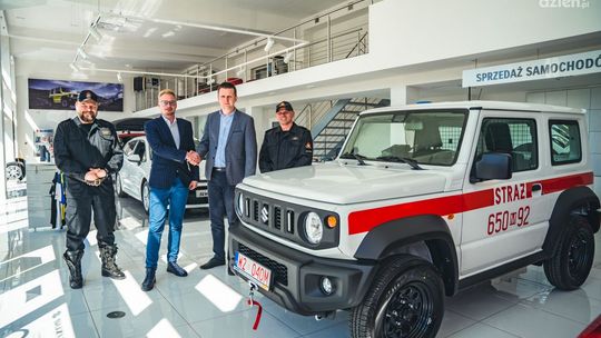Prezent dla szydłowieckich strażaków