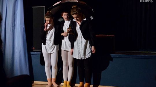 "Prezentacje Teatralne"