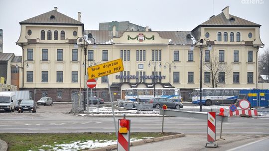 Prezydent pisze do ministra - co z tym dworcem?!