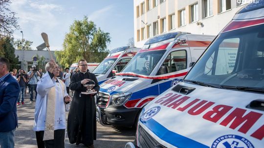 Prezydent podpisał „pakt”, a pogotowie ma nowe karetki