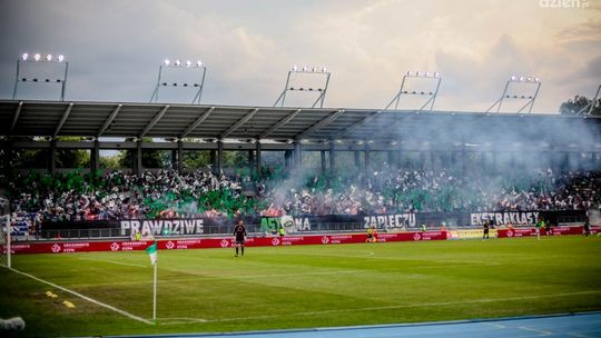 Problemy z przetargiem na nowe oświetlenie stadionu