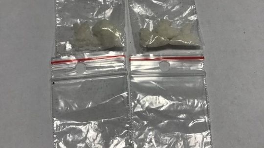 Próbował ukryć narkotyki przed policją