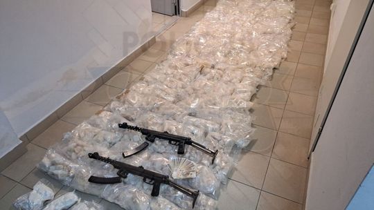 Produkowali setki kilogramów narkotyków - zostali przyłapani na gorącym uczynku