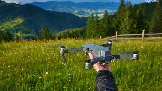 Profesjonalny kurs operatora drona, jak wygląda?