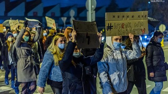 Protest w ramach akcji #AniJednejWięcej