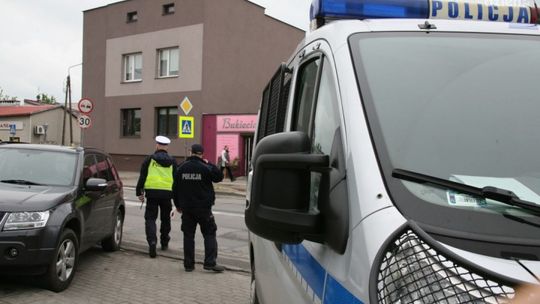 Prowadził z zakazami i potrącił 80-latkę!