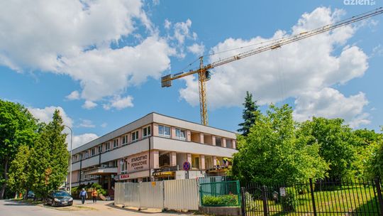 Przebudowa budynku starostwa w Przysusze