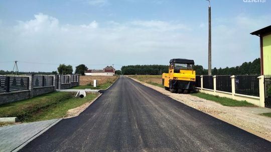 Przebudowa dróg w gminie Wierzbica