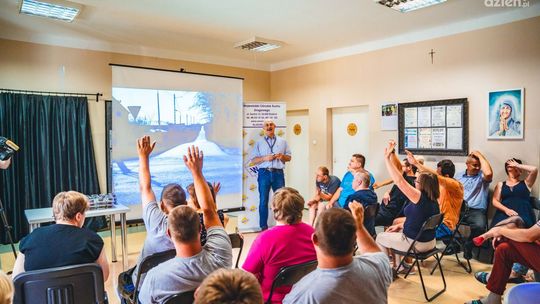 Przechodniu, rowerzysto! Zachowaj szczególną ostrożność!