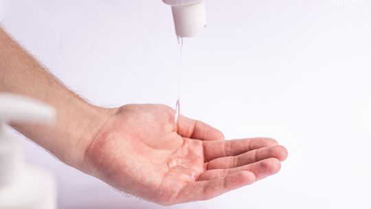Przed czym uchroni cię żel antybakteryjny – 5 ważnych przykładów!