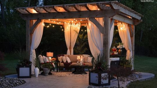 Przekąski na przyjęcie w ogrodzie - 5 sprawdzonych pomysłów